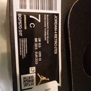 Jordan Retro 4 Black and Yellow Thunder Toddler size 7C